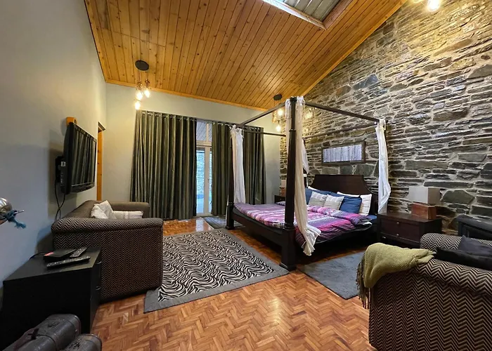 Saffronstays Ekam, Chail - Forest Villa Near Chail Cricket Ground Shimla